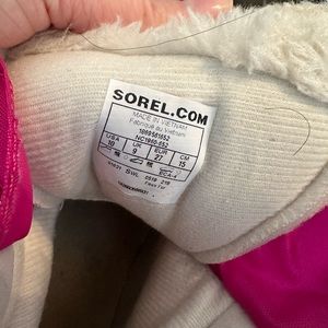 Small child Sorel Boots size 10- UGC